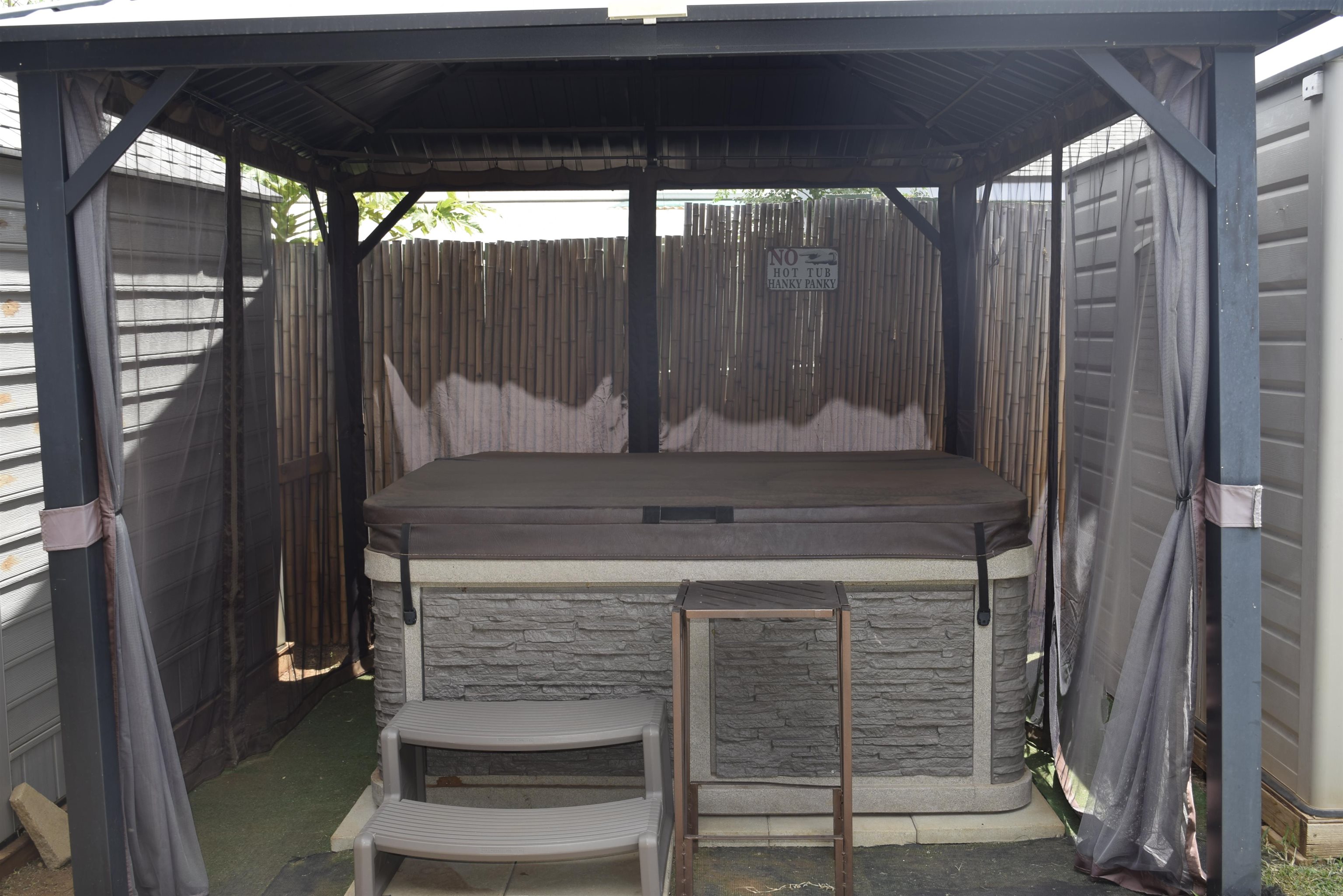 225 Humupea Street Kihei, HI 96753 - Photo 9 of 28 a close view of fireplace