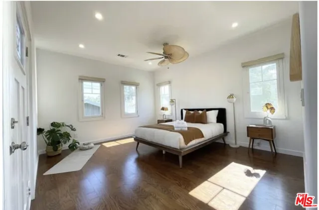 $5,000 | 3218 West 27th Street, Los Angeles, CA 90018