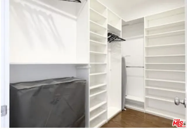 $5,000 | 3218 West 27th Street, Los Angeles, CA 90018