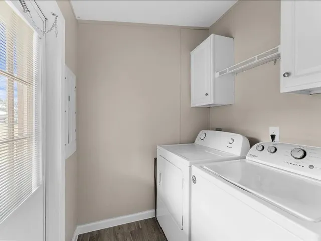 $1,650 | 3911 County Road 183, Alvin, TX 77511