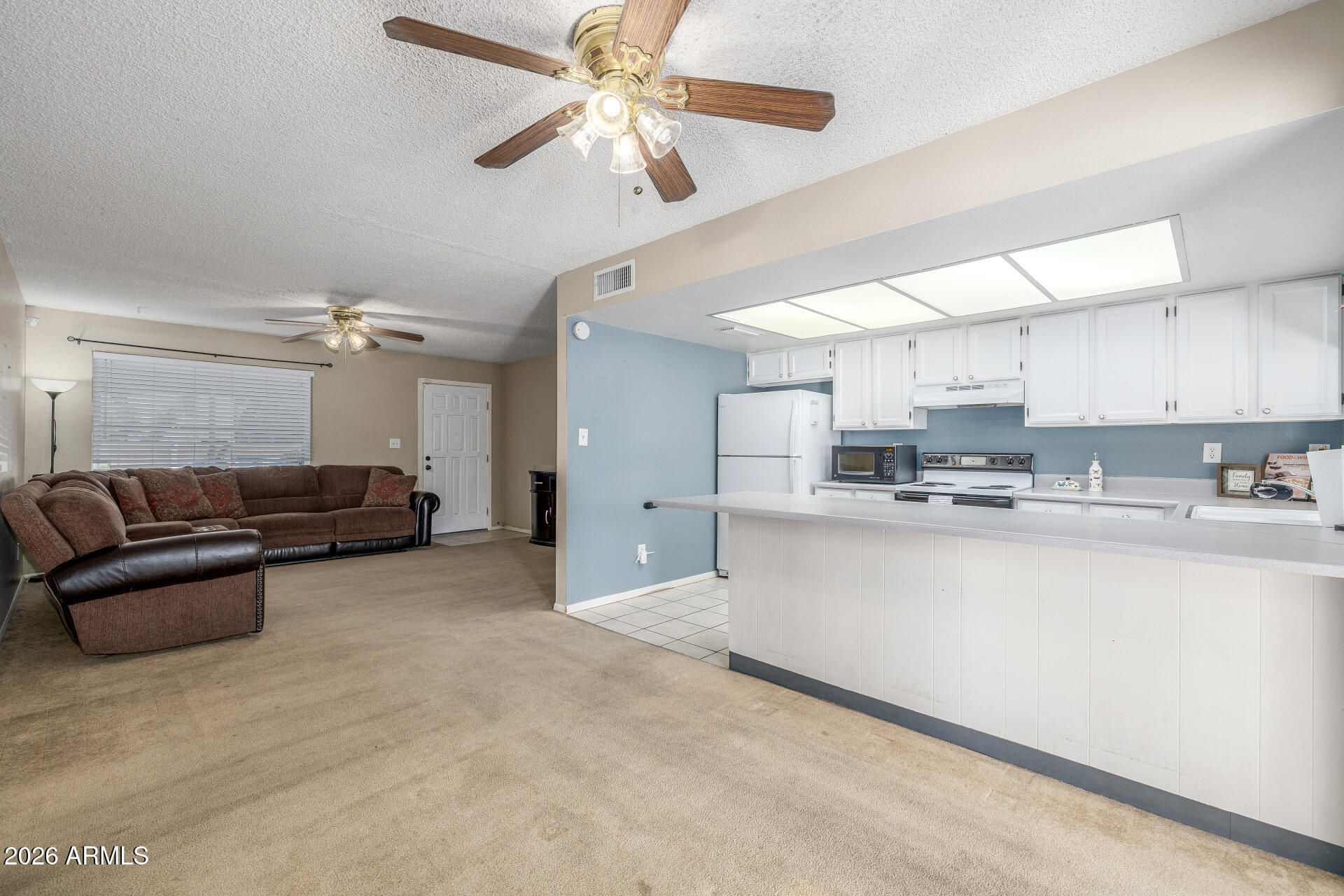 4151 West Shaw Butte Drive Phoenix, AZ 85029 - Photo 8 of 26 13 Shaw Butte