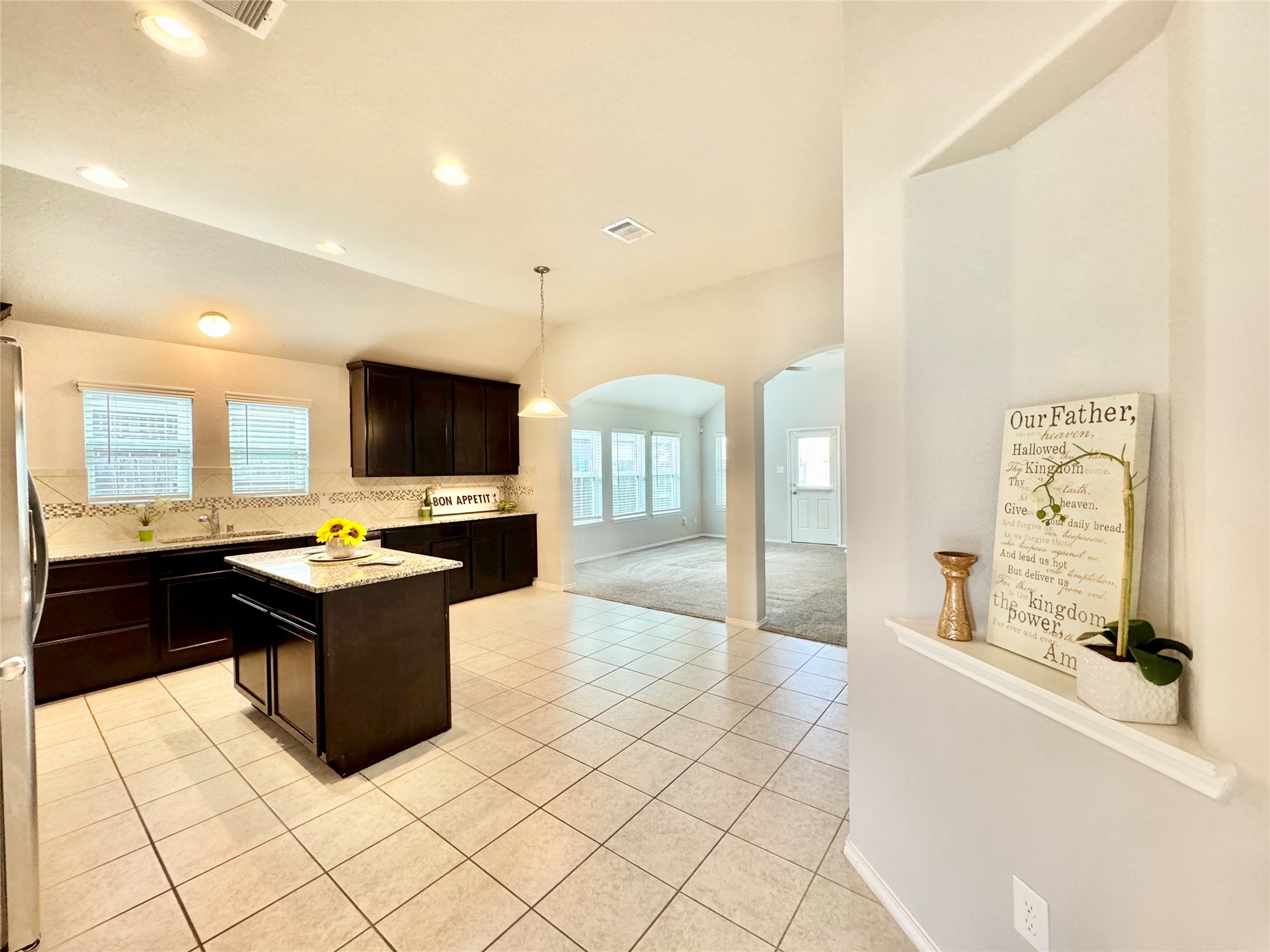 5018 Victory Shores Lane Rosharon, TX 77583 - Photo 5 of 24