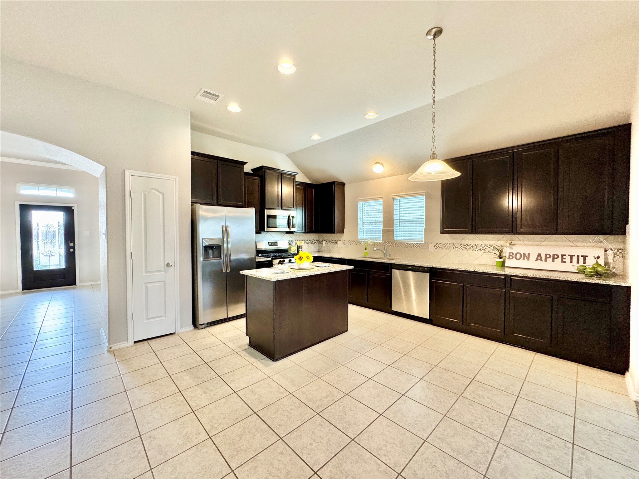 5018 Victory Shores Lane Rosharon, TX 77583 - Photo 7 of 24