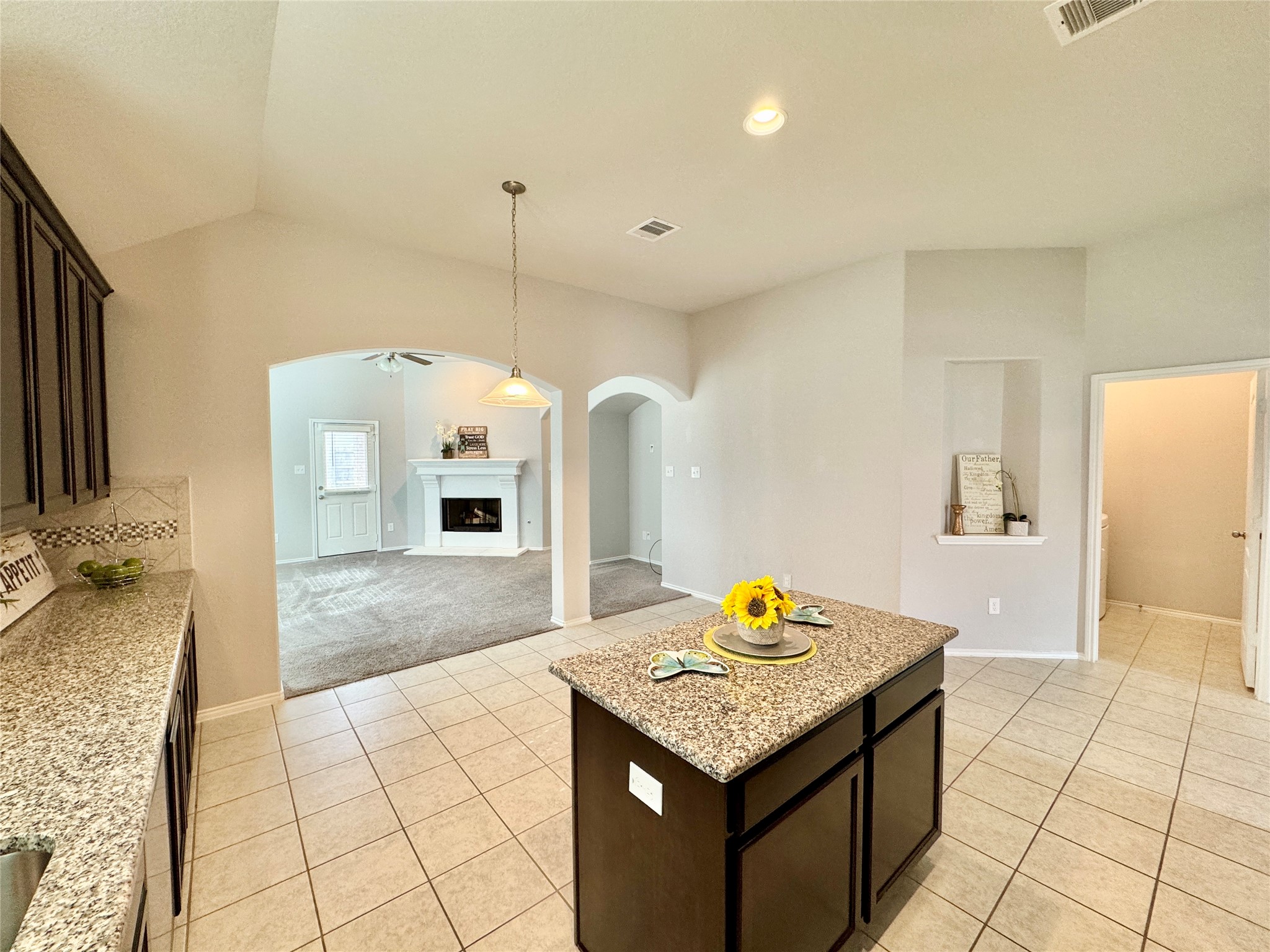 5018 Victory Shores Lane Rosharon, TX 77583 - Photo 8 of 23
