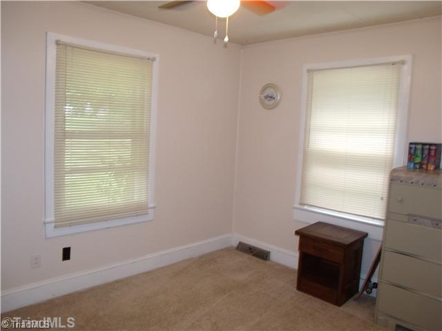 767 Leonard Road Lexington, NC 27295 - Photo 8 of 13 2nd Bedroom.
