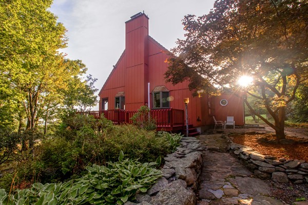 358 E Mountain Road Princeton, MA 01541 - Photo 1 of 30