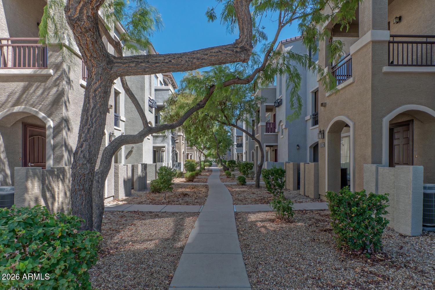 2150 West Alameda Road, Unit 1297 Phoenix, AZ 85085 - Photo 25 of 27 002-028-courtyard-1500x1000