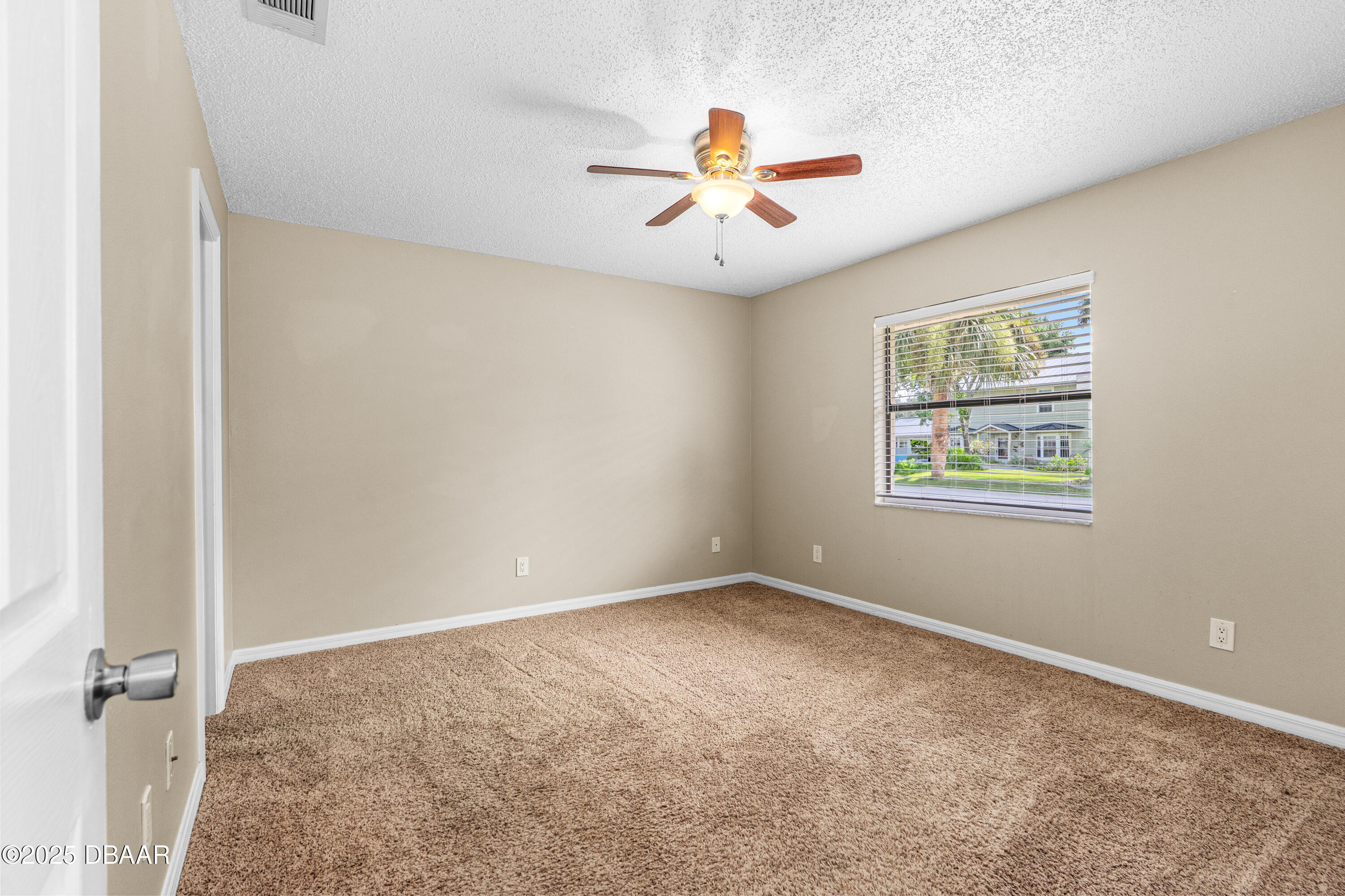 3416 Unity Tree Drive Edgewater, FL 32141 - Photo 12 of 38 3416 Unity Tree-19