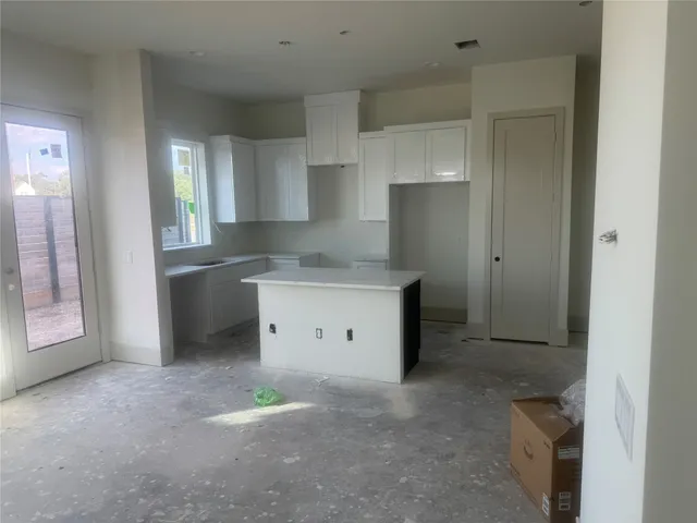 $339,900 | 4014 Buffalo Moon Drive, Houston, TX 77045