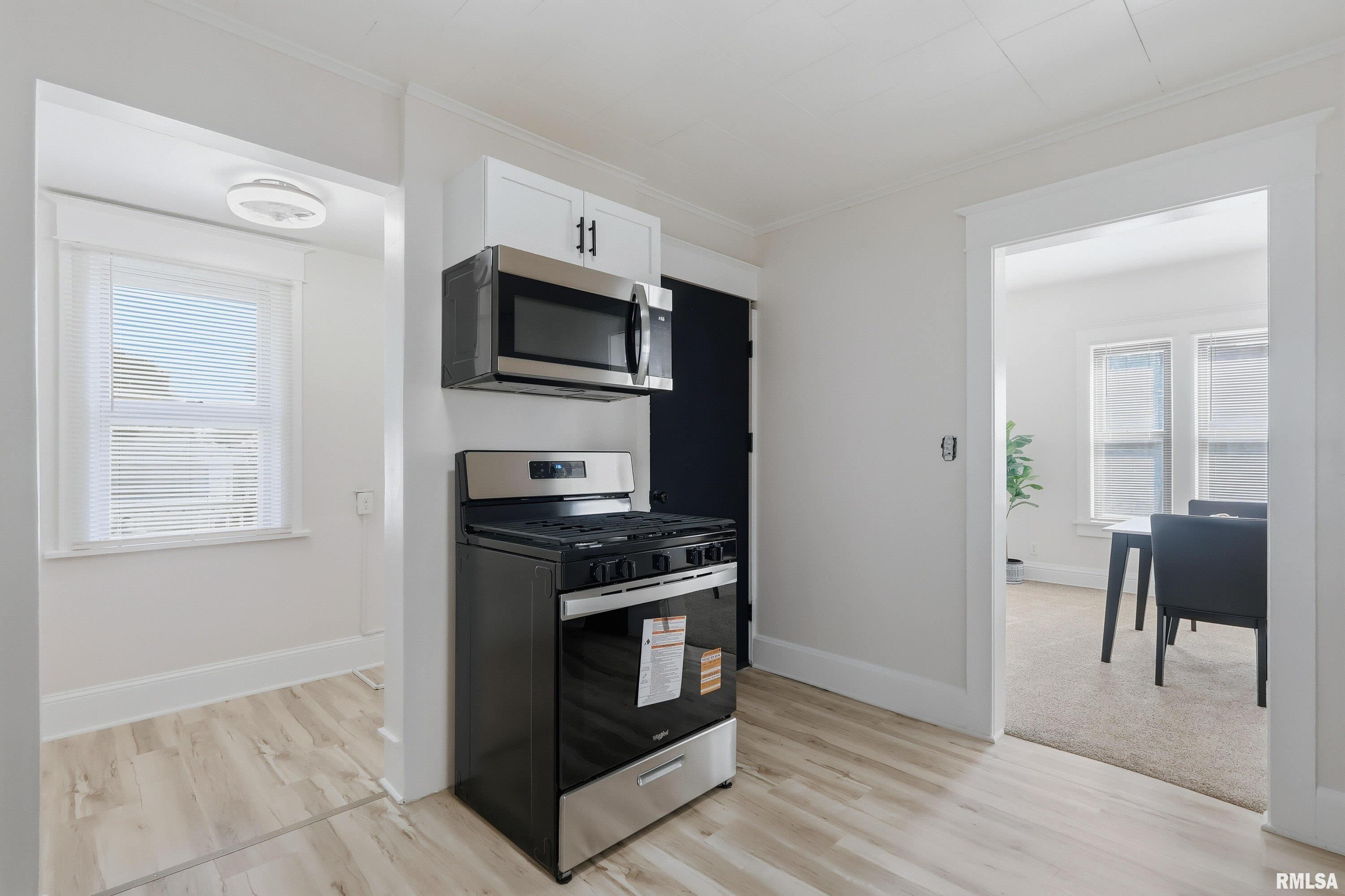 1926 14th Street Moline, IL 61265 - Photo 14 of 39