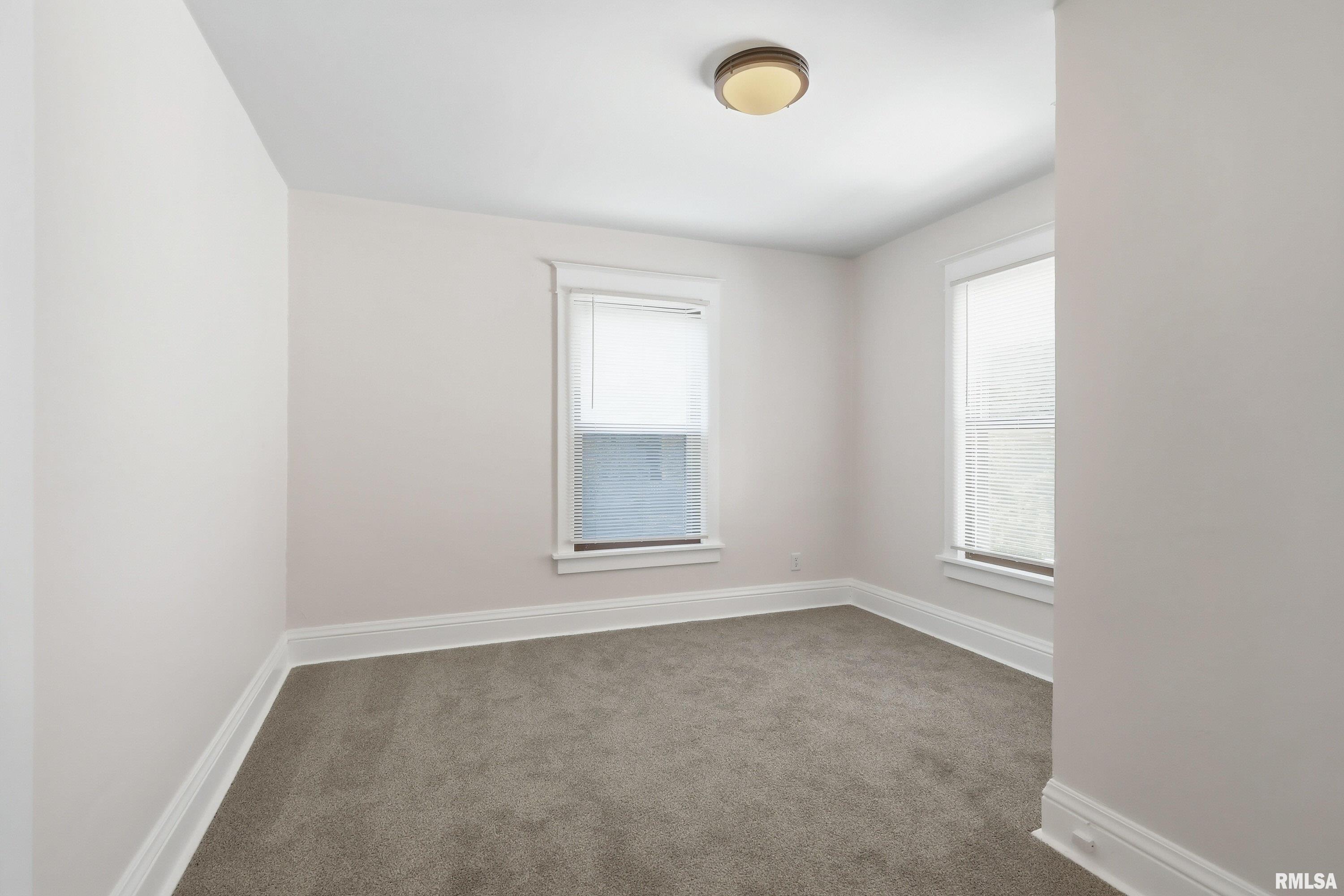 1926 14th Street Moline, IL 61265 - Photo 22 of 39