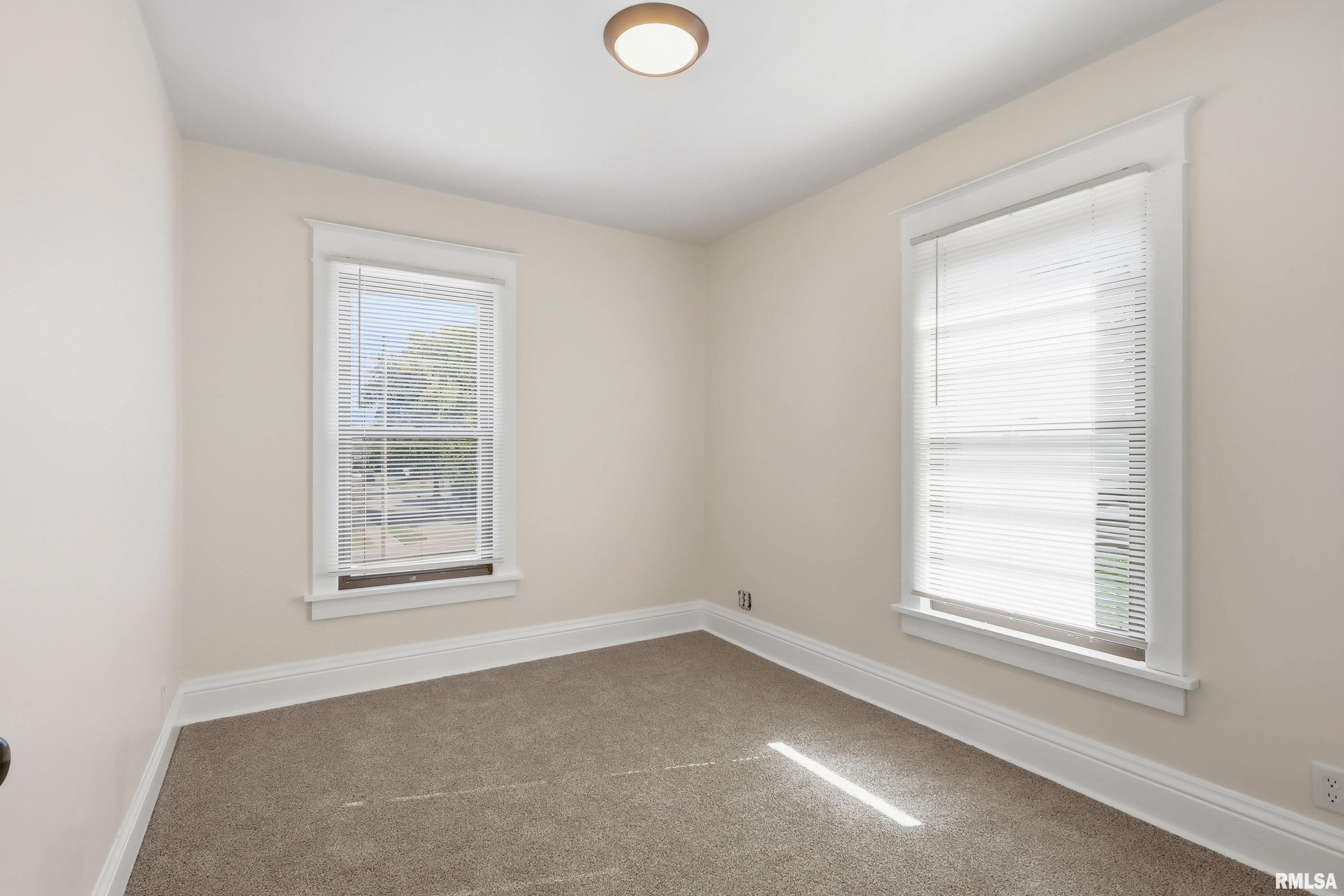 1926 14th Street Moline, IL 61265 - Photo 24 of 39