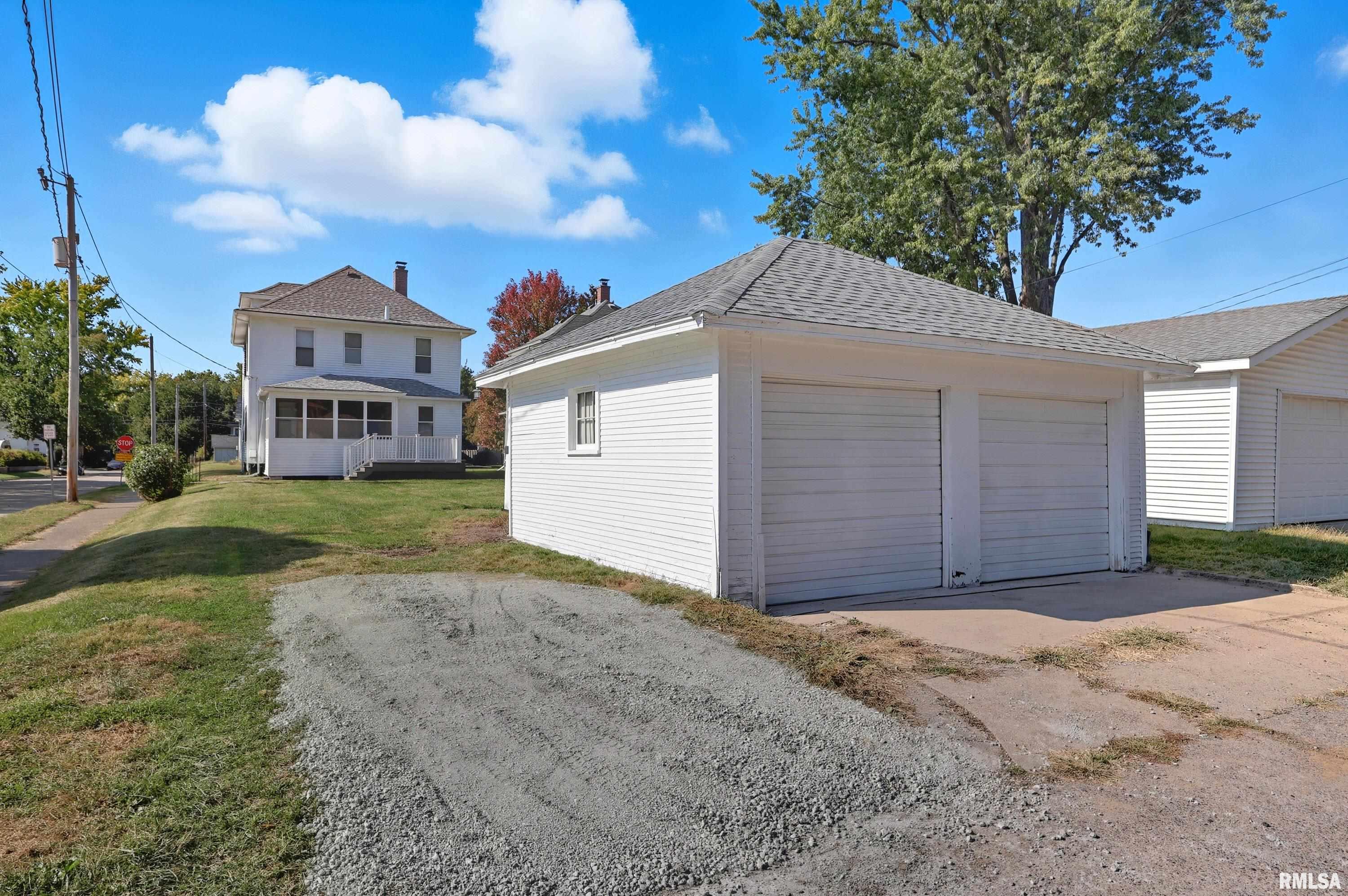 1926 14th Street Moline, IL 61265 - Photo 35 of 39