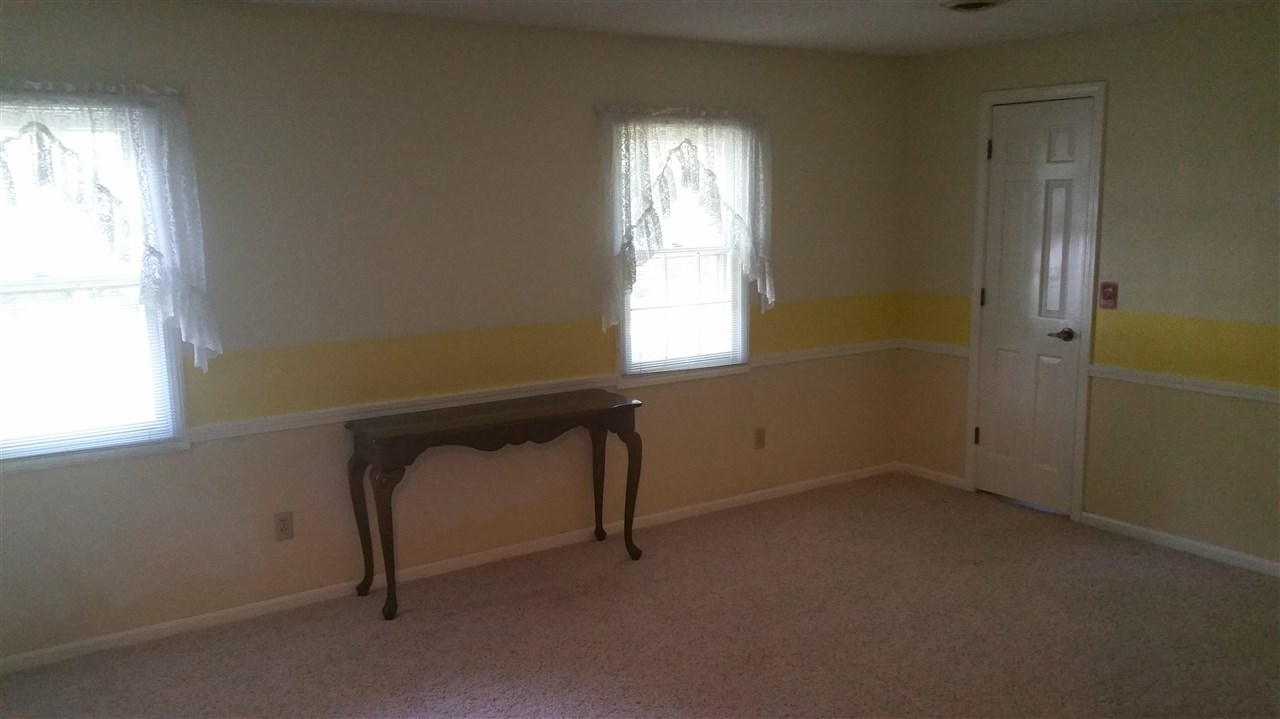 16737 Darling Road Woodburn, IN 46797 - Photo 11 of 17