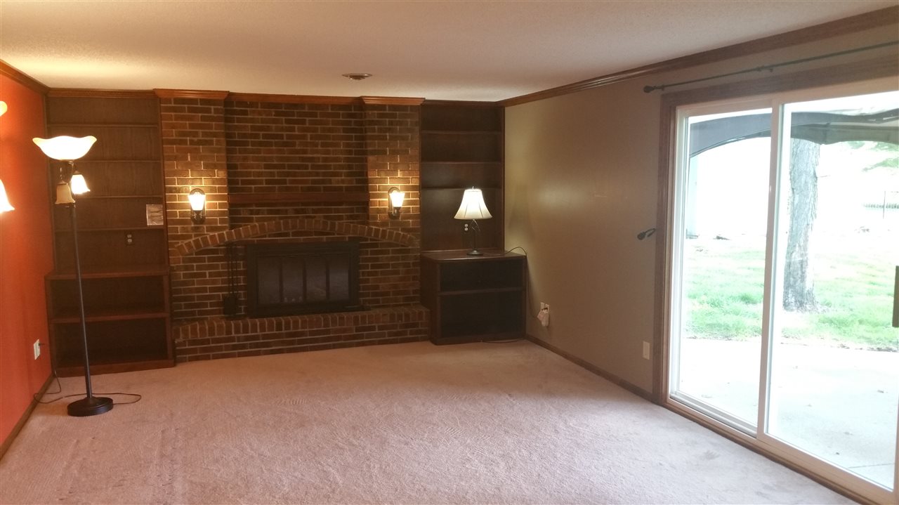 16737 Darling Road Woodburn, IN 46797 - Photo 3 of 17
