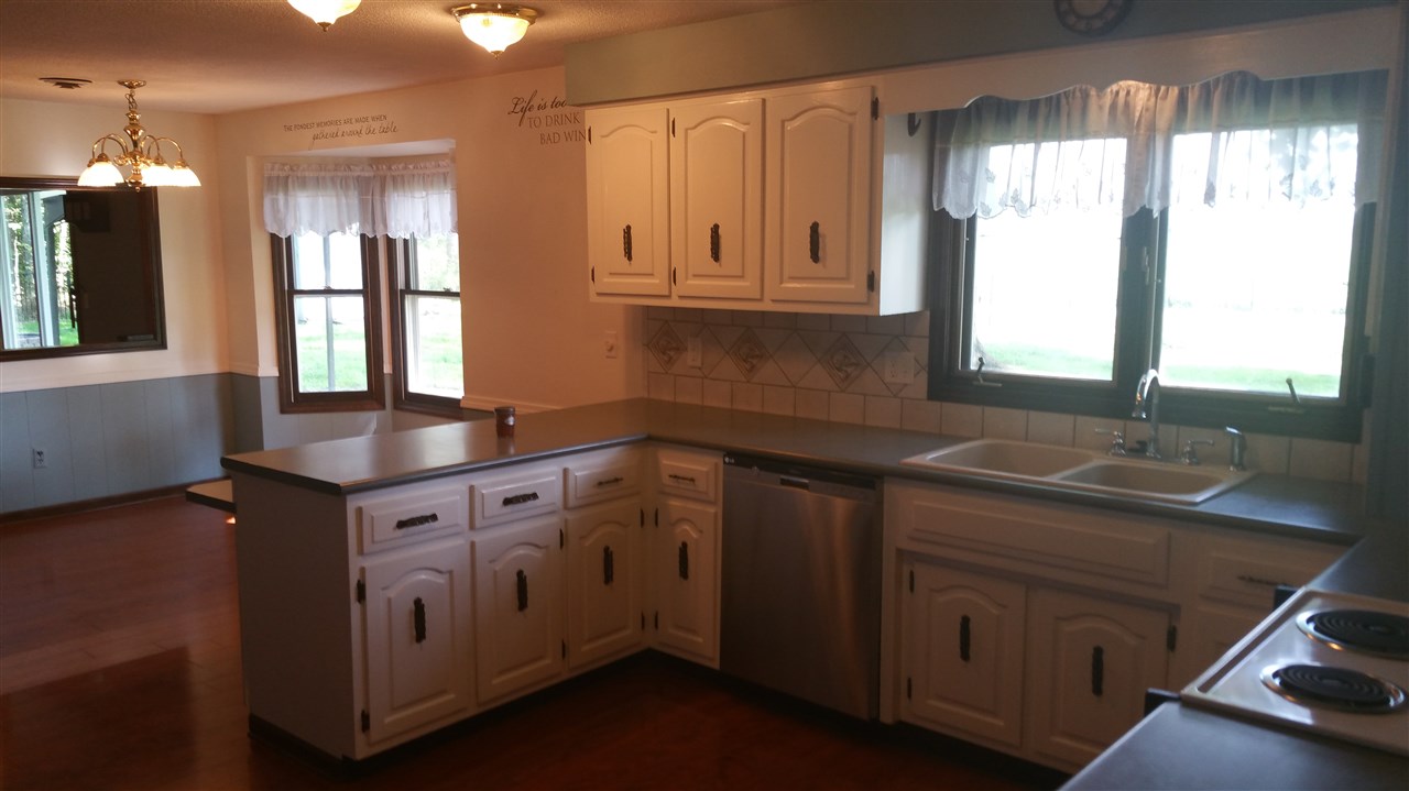 16737 Darling Road Woodburn, IN 46797 - Photo 5 of 17