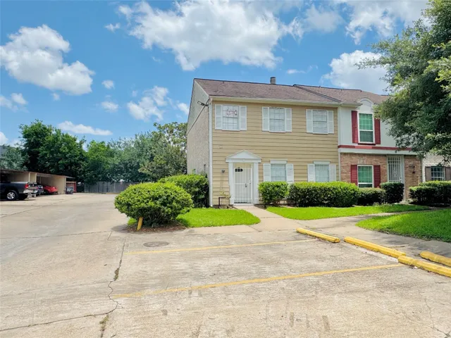 $179,000 | 11127 Village Bend Lane, Unit 1127, Houston, TX 77072