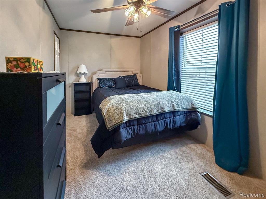 321 Prairie Circle Carleton, MI 48117 - Photo 14 of 20