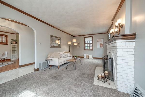 1538 Riverside Drive Verona, PA 15147 - Photo 6 of 42 Gallery Image 6