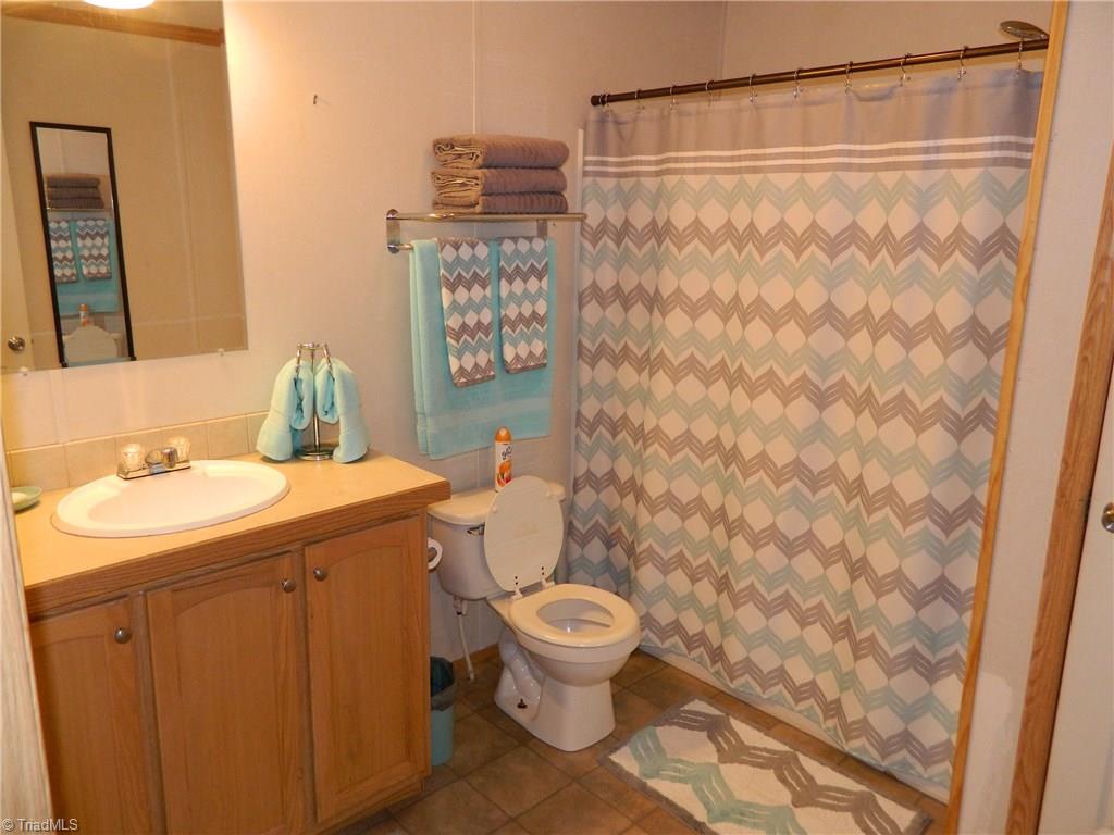 3180 Jess Smith Road Sophia, NC 27350 - Photo 9 of 17 Gallery Image 9