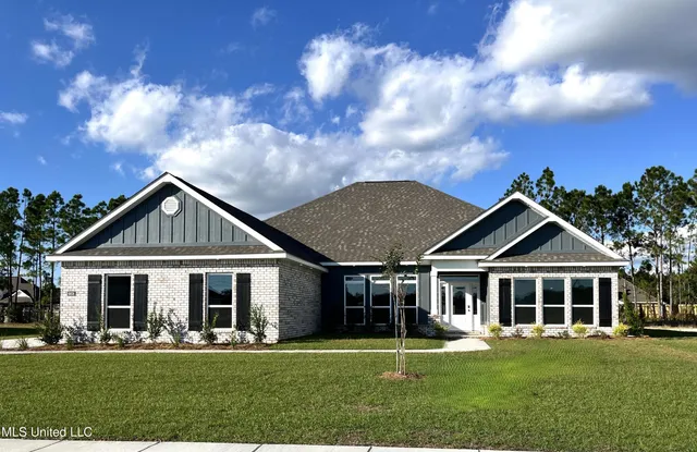 $502,975 | 6608 Palm Pointe Drive, Ocean Springs, MS 39564