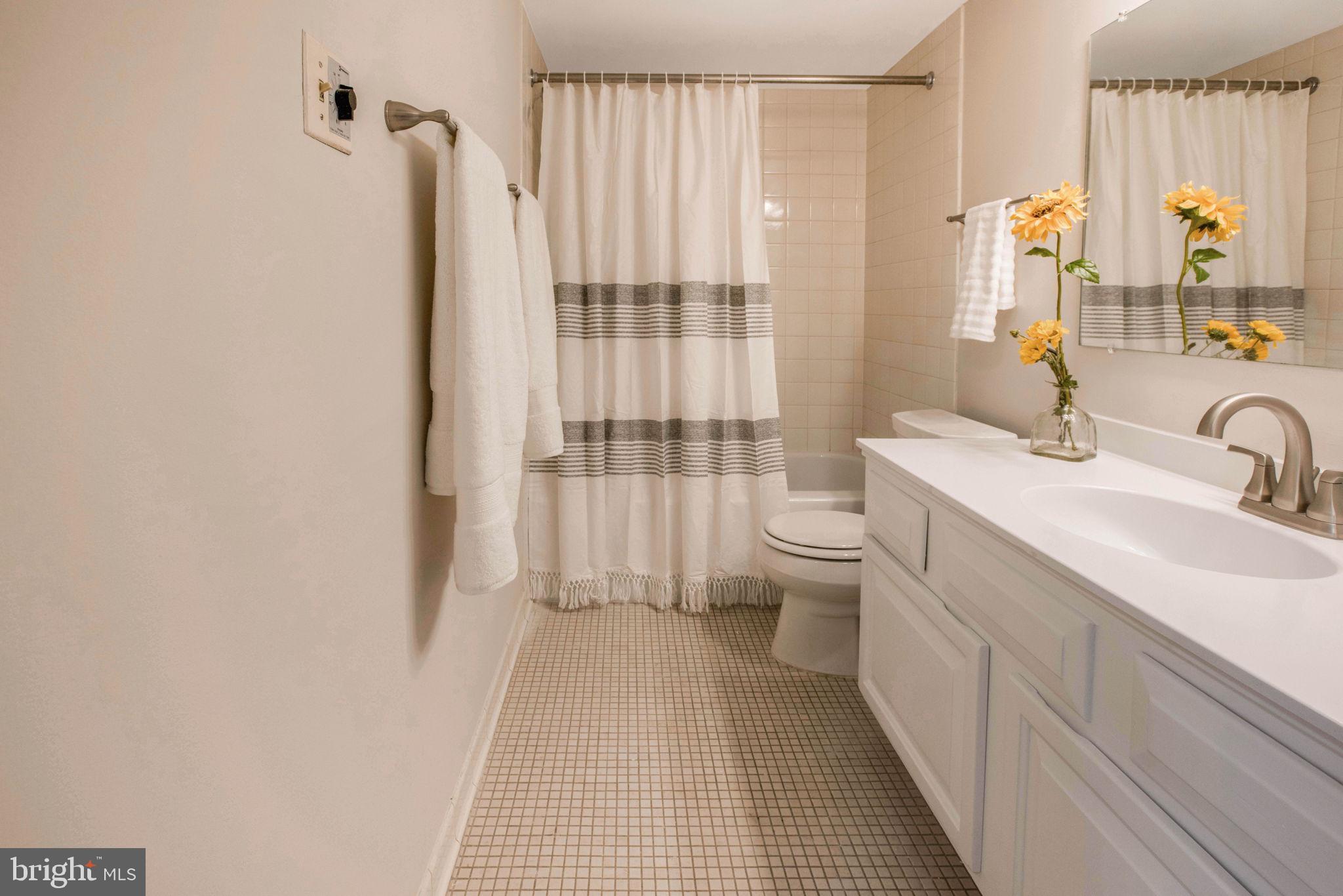 1800 Old Meadow Road, Unit 305 McLean, VA 22102 - Photo 14 of 26