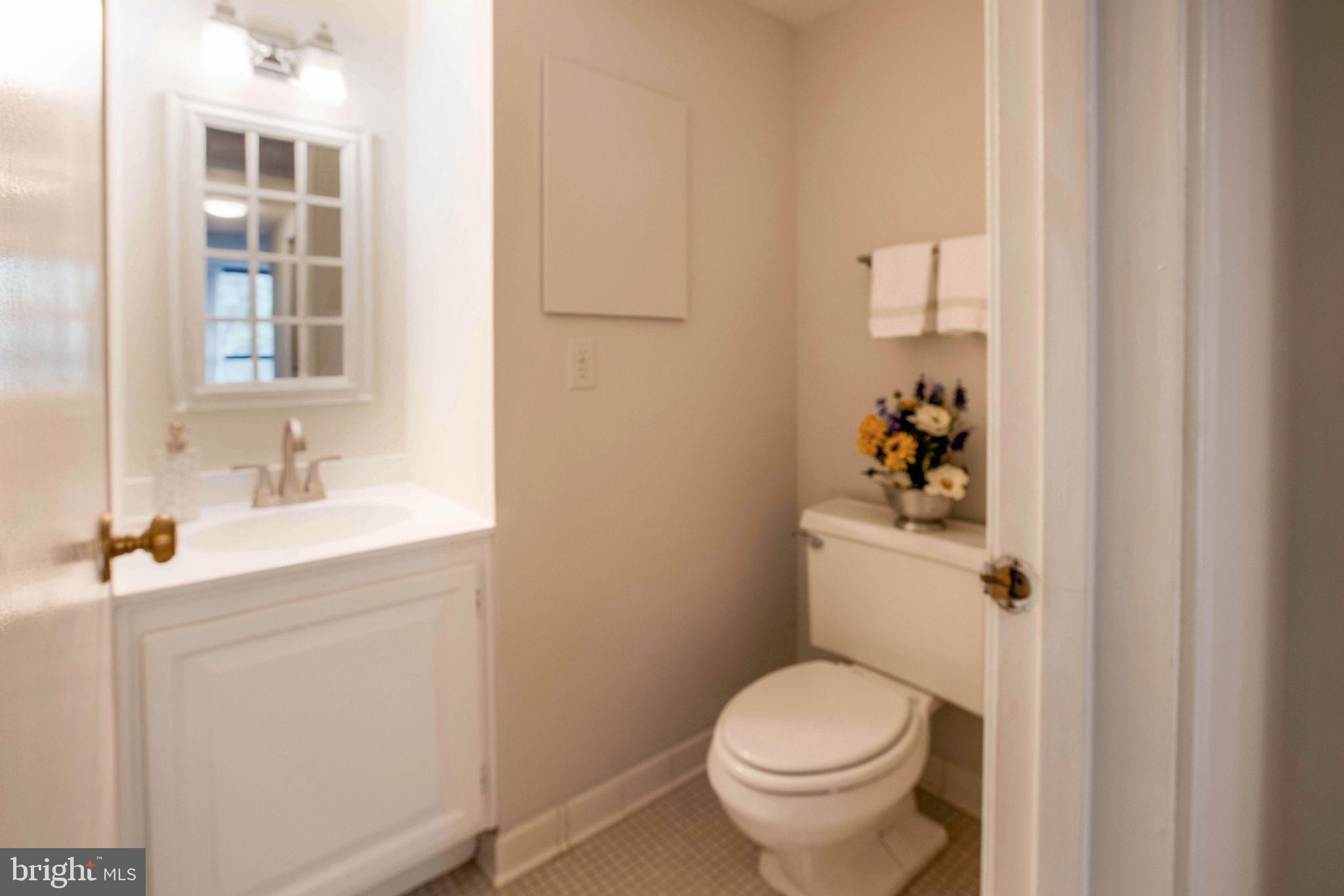 1800 Old Meadow Road, Unit 305 McLean, VA 22102 - Photo 18 of 26