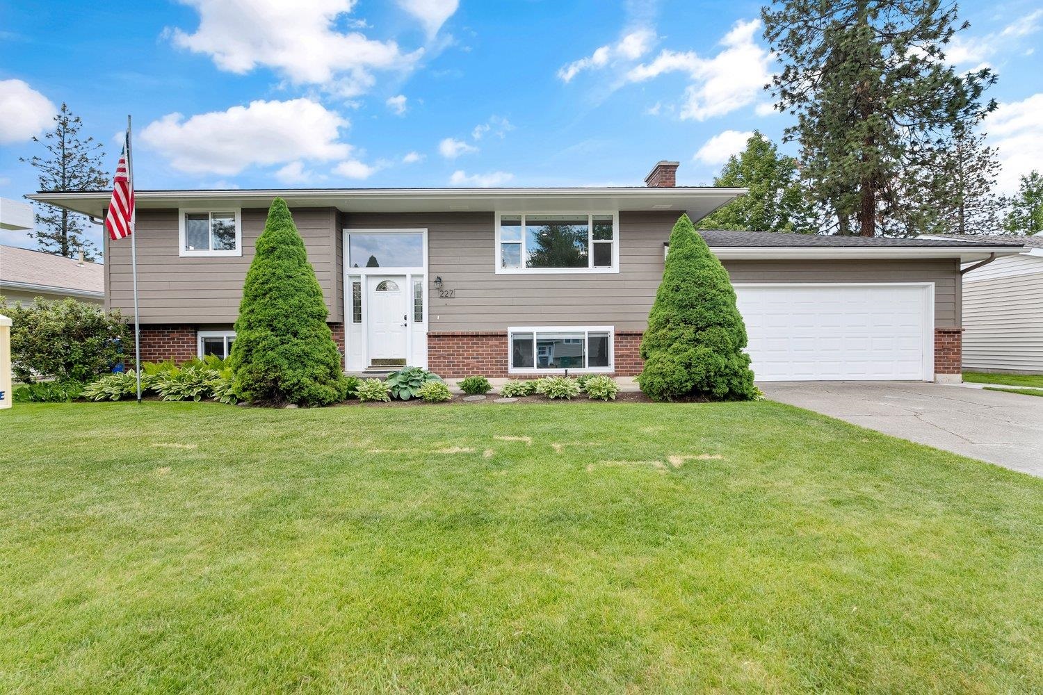 227 West Barnes Road Spokane, WA 99218 - Photo 1 of 40 Gallery Image 1