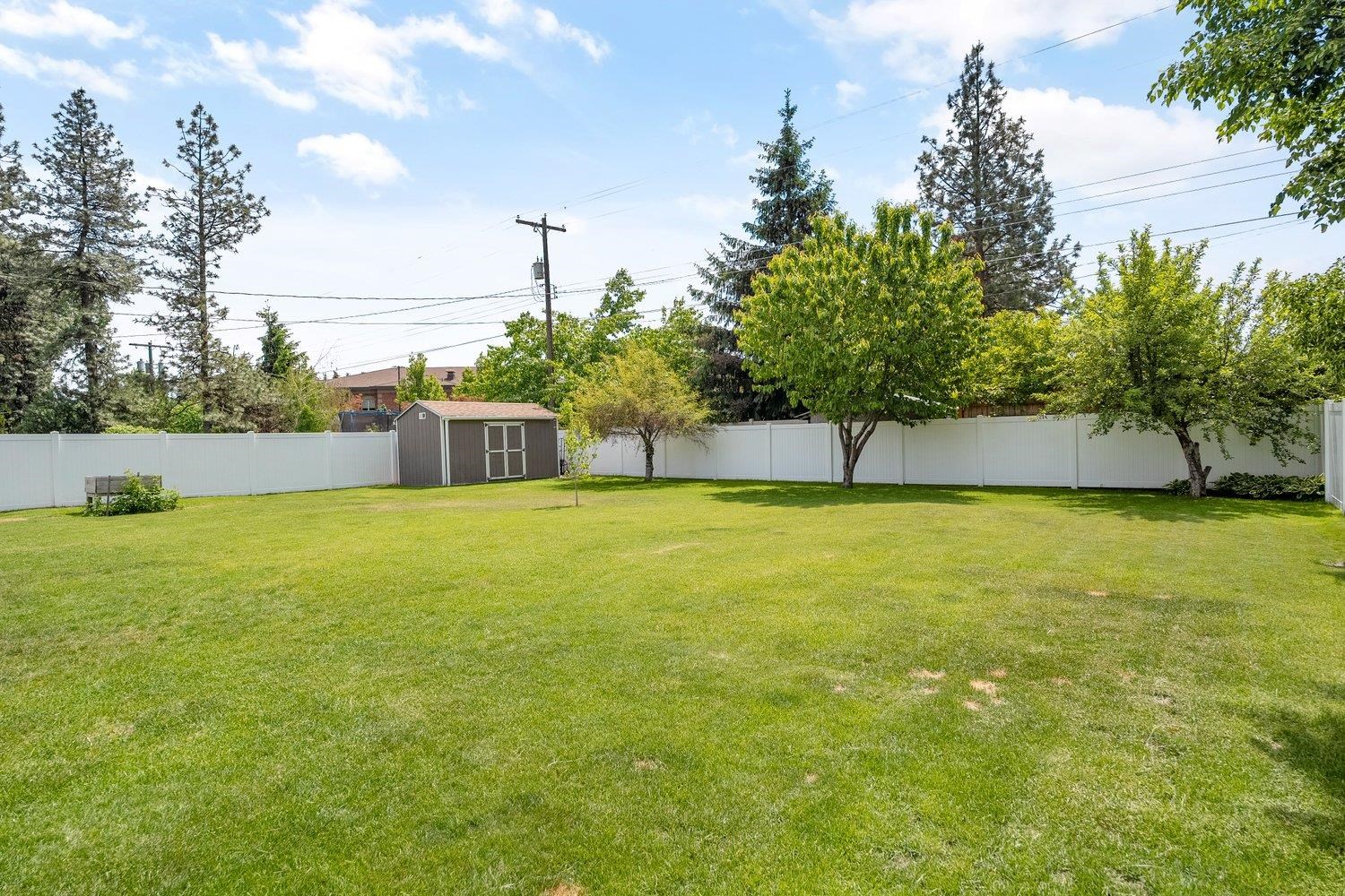 227 West Barnes Road Spokane, WA 99218 - Photo 33 of 40 Gallery Image 33