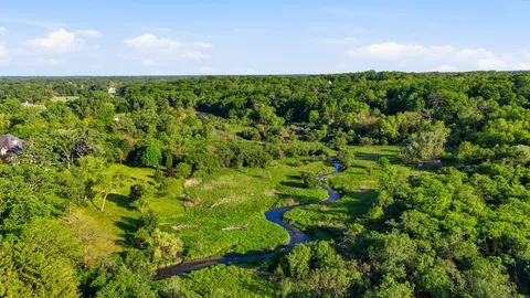 $2,700,000 | 1201 Plum Tree Road, Barrington, IL 60010