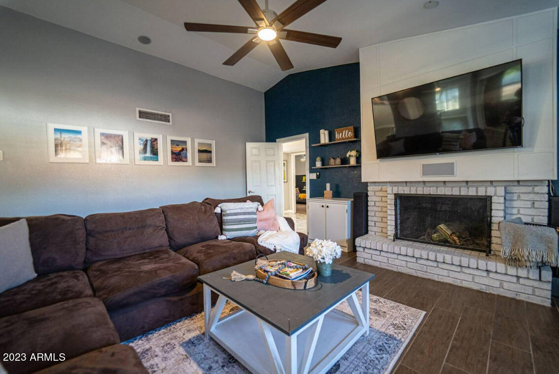 1406 North Pasadena Mesa, AZ 85201 - Photo 19 of 49 2023-03-07_8-05-12