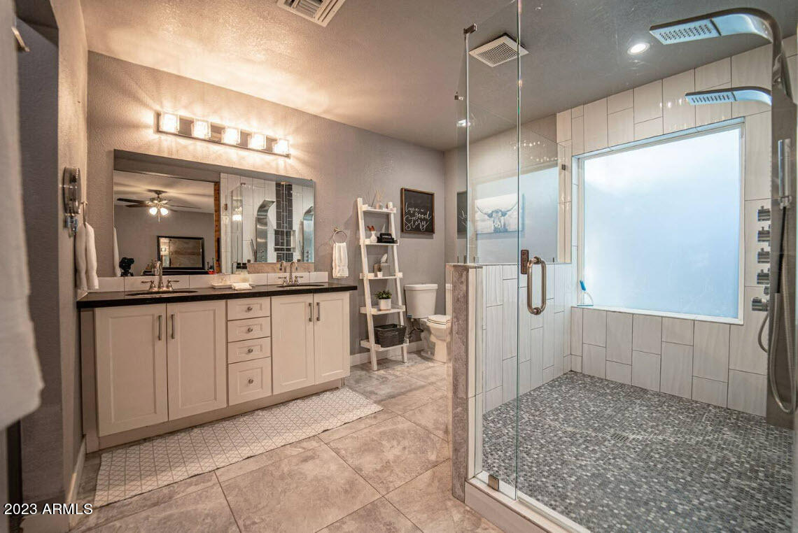 1406 North Pasadena Mesa, AZ 85201 - Photo 25 of 49 2023-03-07_8-04-13