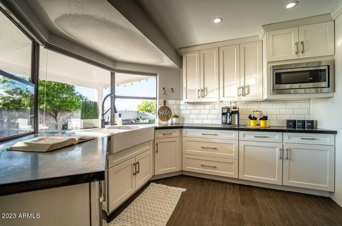 1406 North Pasadena Mesa, AZ 85201 - Photo 9 of 49 2023-03-07_8-02-03