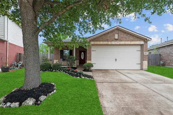 $2,200 | 23827 South Newport Bend, Katy, TX 77494