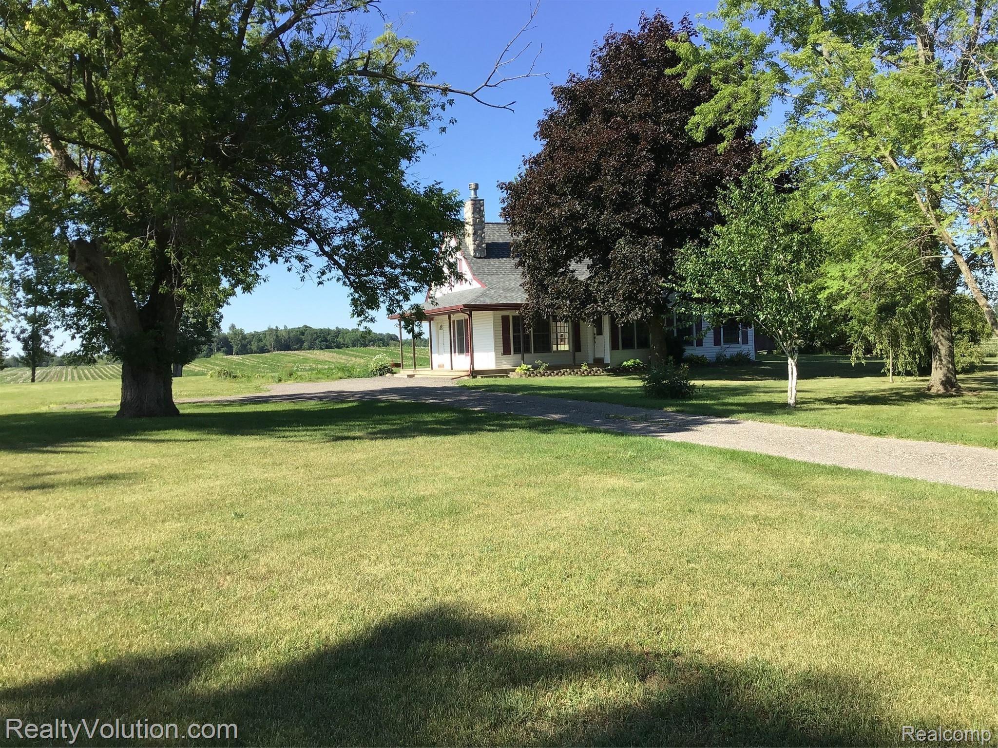 6105 Armstrong Road Imlay City, MI 48444 - Photo 4 of 45 51FF000A-7D3D-4430-A39E-74D7E958B72B.jpeg