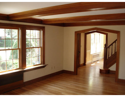 35 Douglas Road Belmont, MA 02478 - Photo 4 of 26
