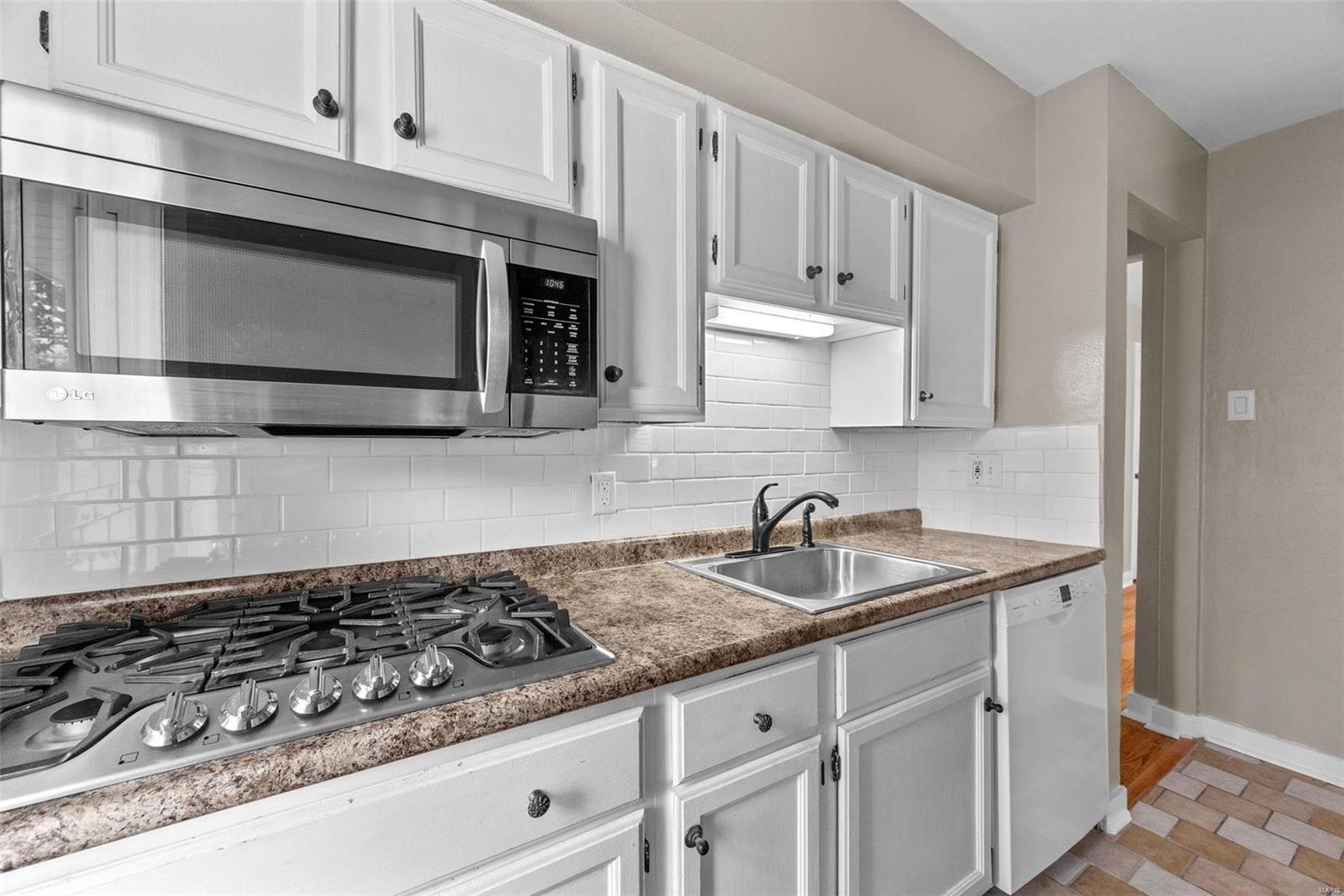 821 Edgar Road St. Louis, MO 63119 - Photo 9 of 26 Gallery Image 9