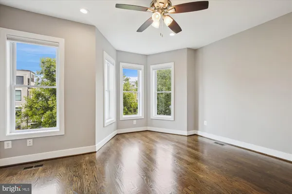 $1,500,000 | 1109 I Street Northeast, Washington, DC 20002
