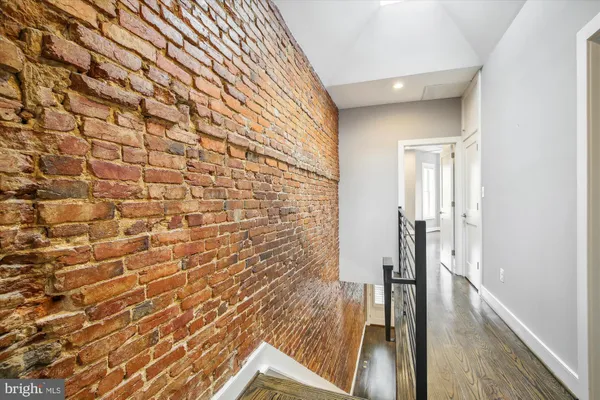 $1,500,000 | 1109 I Street Northeast, Washington, DC 20002