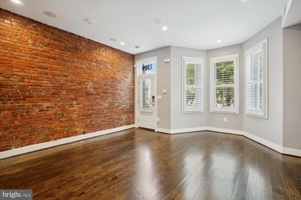 $1,500,000 | 1109 I Street Northeast, Washington, DC 20002