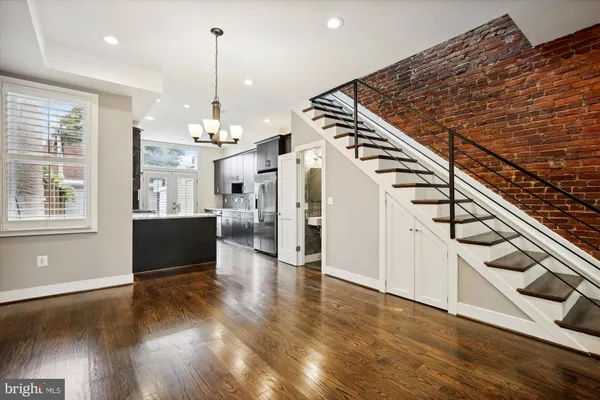 $1,500,000 | 1109 I Street Northeast, Washington, DC 20002