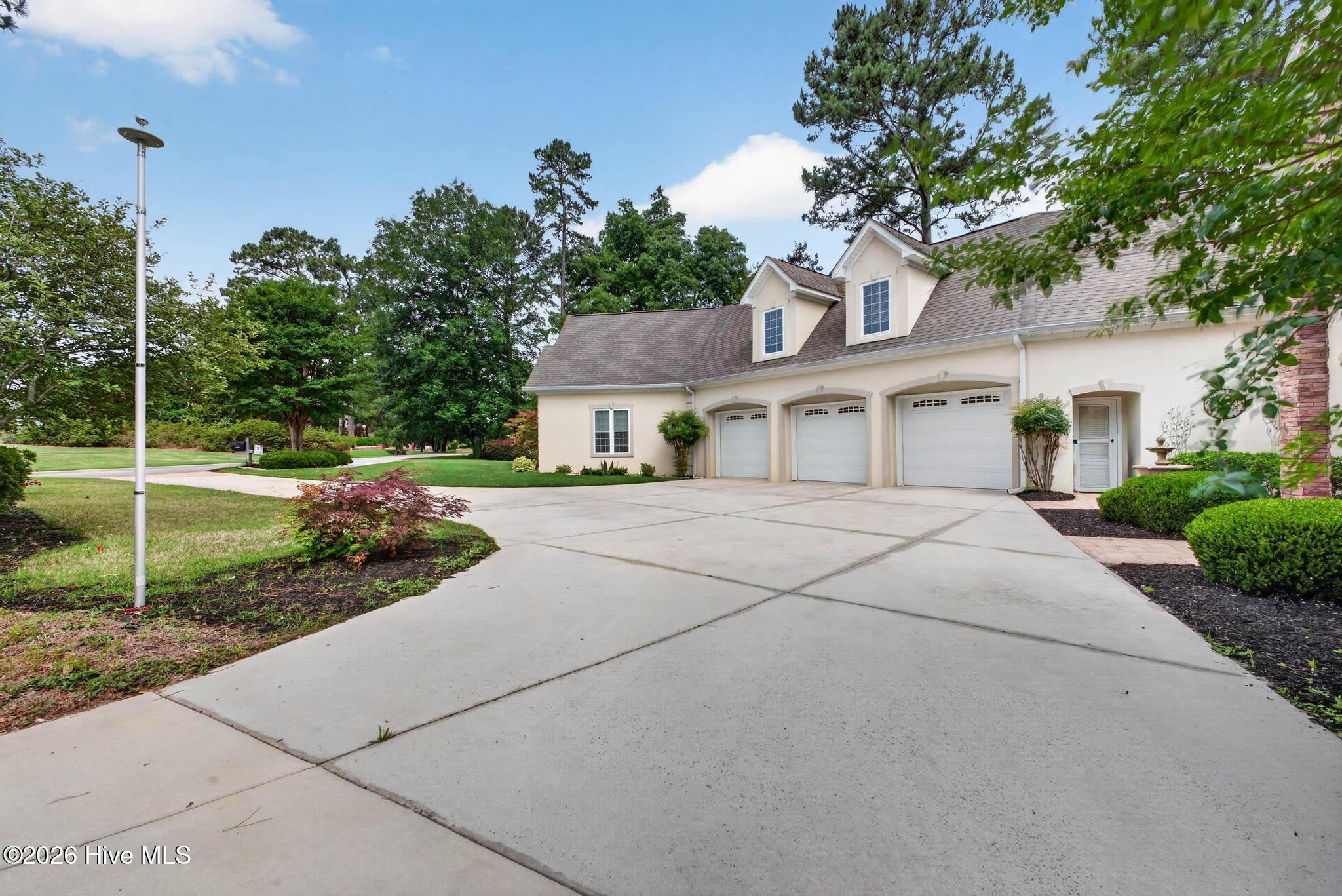 109 Foxhound Run Road Aiken, SC 29803 - Photo 6 of 68 IMG_2280-2