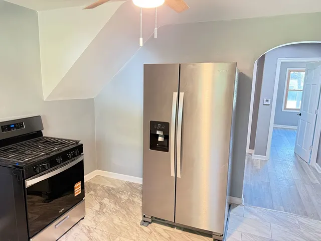 $1,800 | 3141 Green Street, Unit 3141, Steger, IL 60475