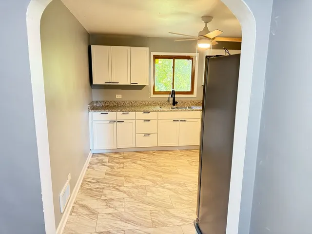 $1,800 | 3141 Green Street, Unit 3141, Steger, IL 60475