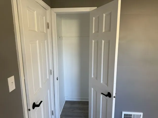 $1,800 | 3141 Green Street, Unit 3141, Steger, IL 60475