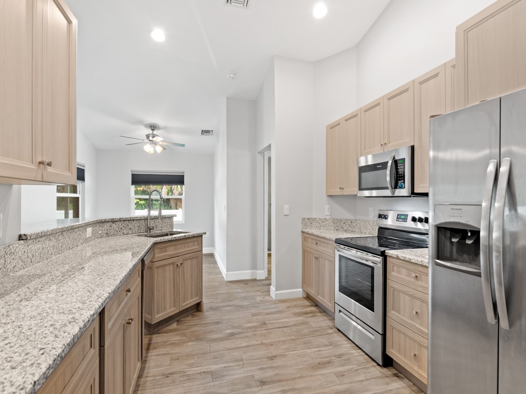 525 Fleming Street Sebastian, FL 32958 - Photo 11 of 28