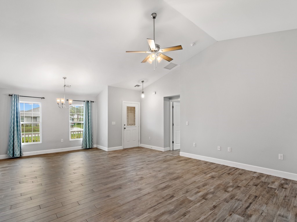 525 Fleming Street Sebastian, FL 32958 - Photo 4 of 28