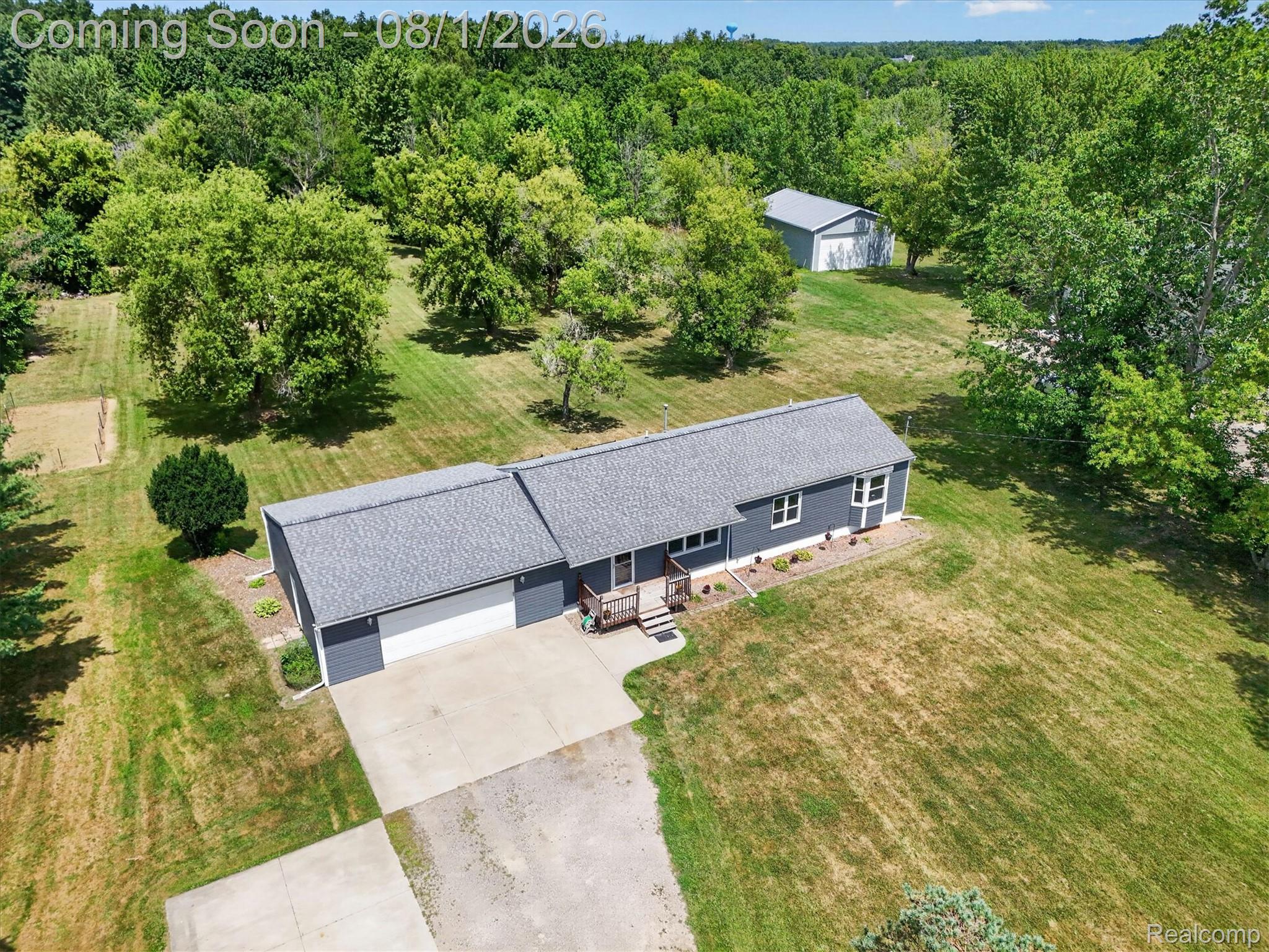 1488 North Long Lake Road Fenton, MI 48430 - Photo 43 of 56 46-1488-N-Long-Lake-Rd-Fenton-WindowStill.jpg