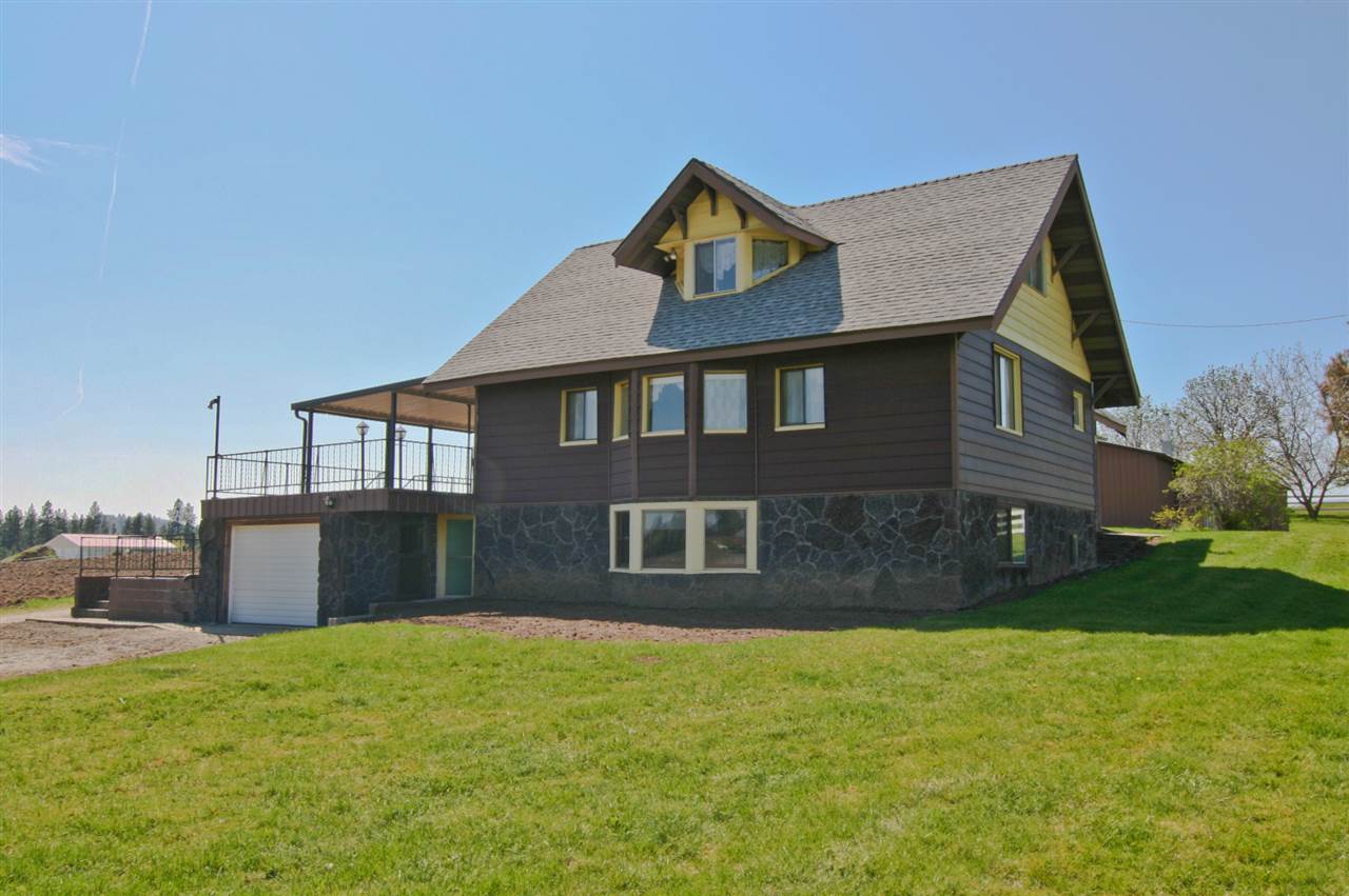 8201 North Espe Road Spokane, WA 99217 - Photo 1 of 20