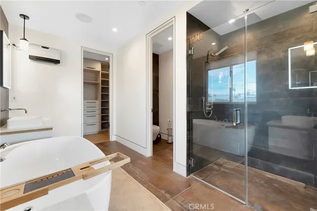 $2,899,000 | 620 Huntington Street, Huntington Beach, CA 92648